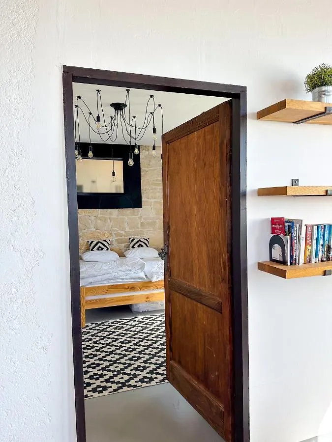 The Black House - Modern Holiday Home With Garden,1500M From Beach ウマグ