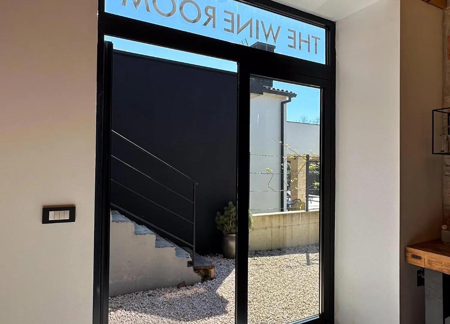 The Black House - Modern Holiday Home With Garden,1500M From Beach ウマグ