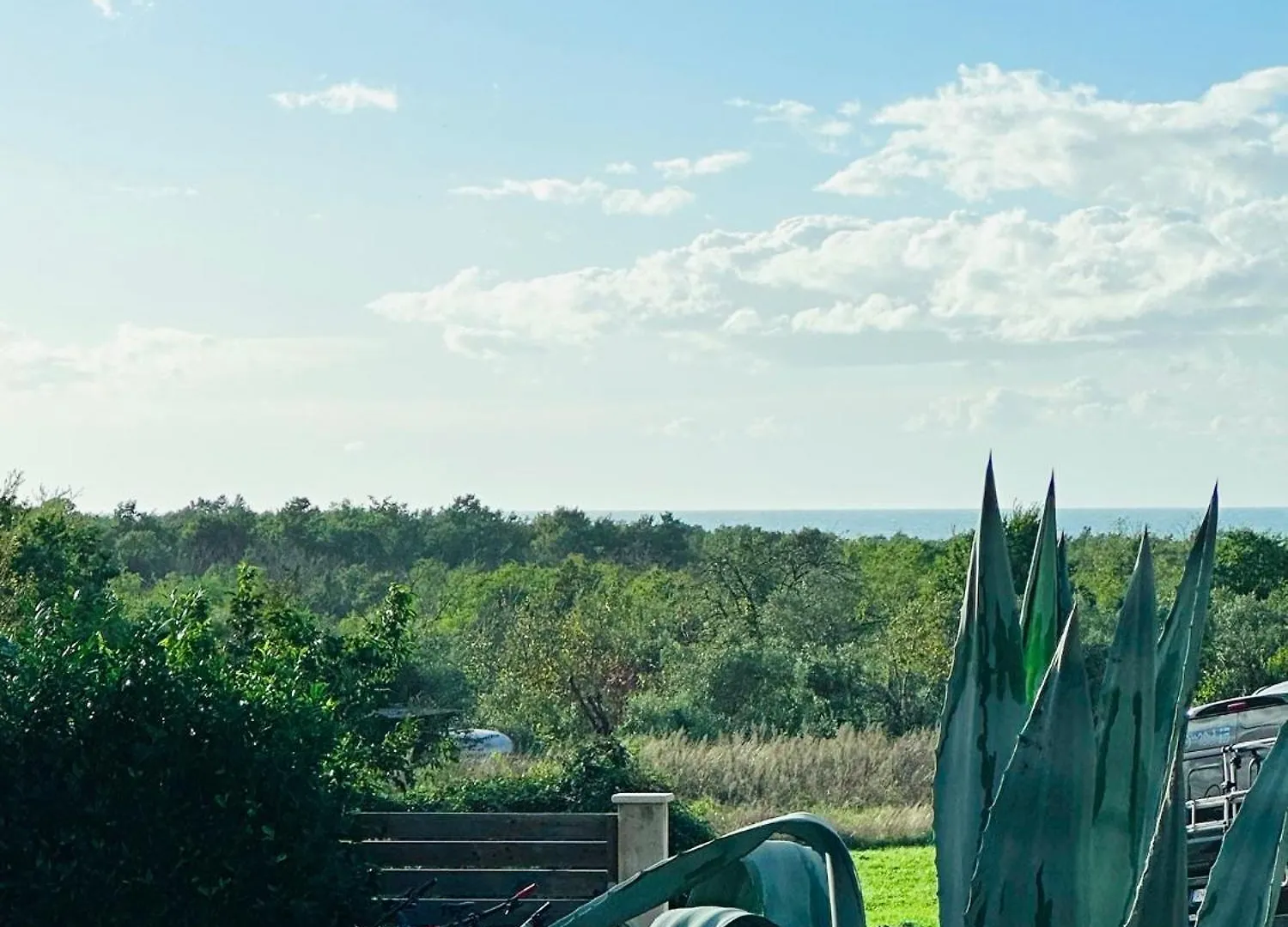 The Black House - Modern Holiday Home With Garden,1500M From Beach ウマグ クロアチア