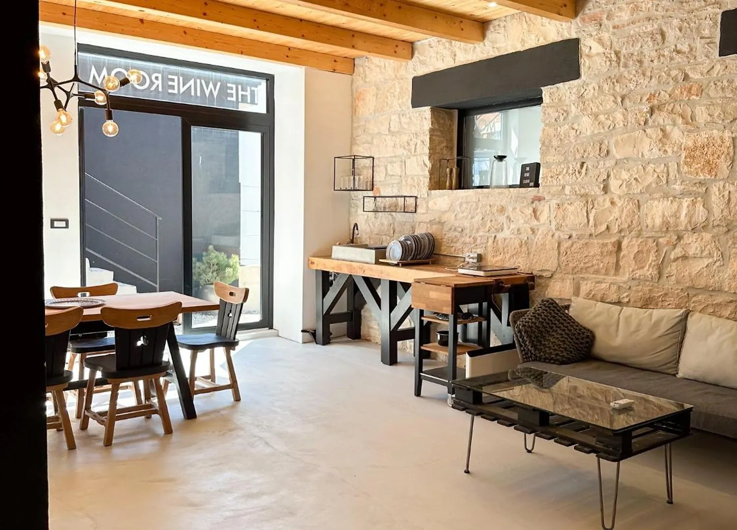 The Black House - Modern Holiday Home With Garden,1500M From Beach ウマグ クロアチア